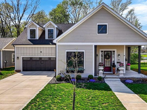 36 N Clinton Street, Canal Winchester, OH 43110