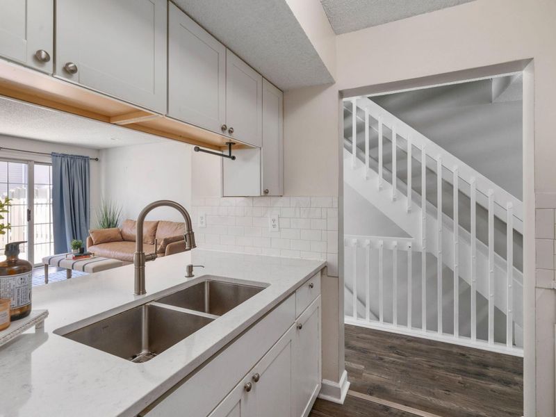 5395 Hostas Lane , Unit 7C, Columbus, OH 43235 Photo 6