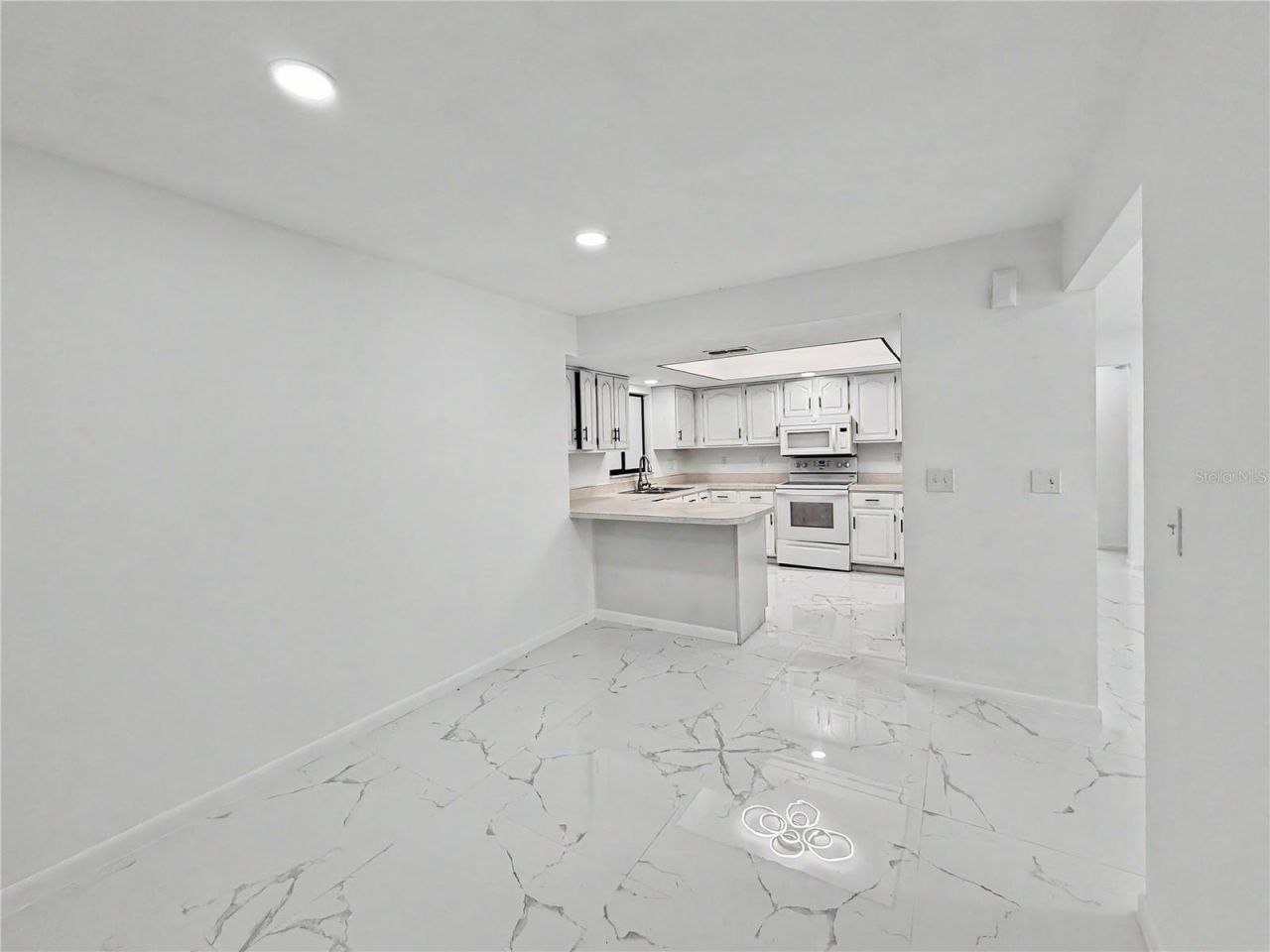 2101 Hibiscus Road, Fort Myers, FL 33905 Photo
