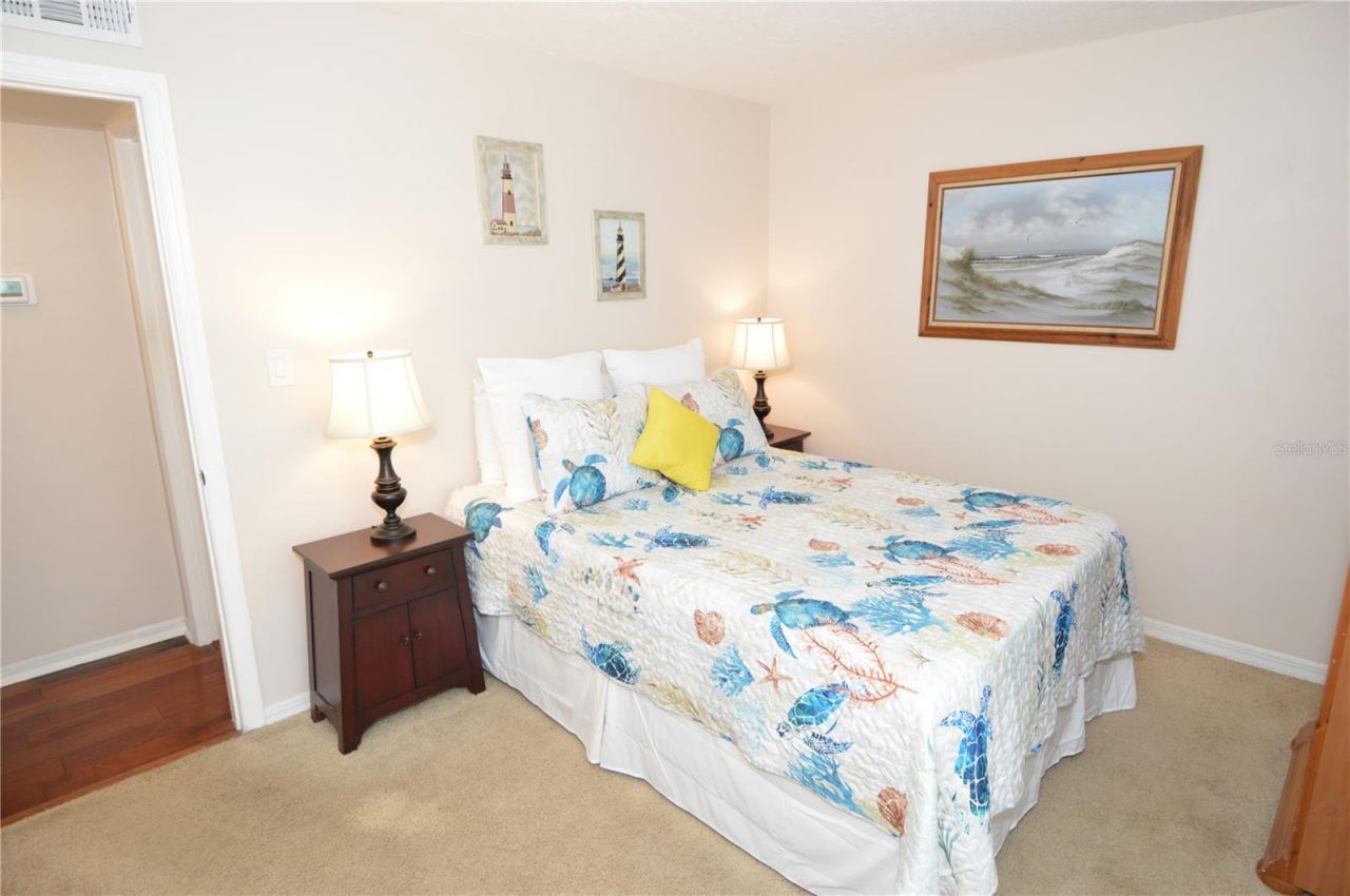 213 Seahorse Drive Se, Unit B, Saint Petersburg, FL 33705 Photo
