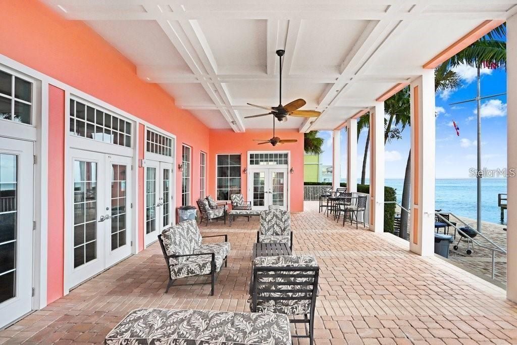 213 Seahorse Drive Se, Unit B, Saint Petersburg, FL 33705 Photo