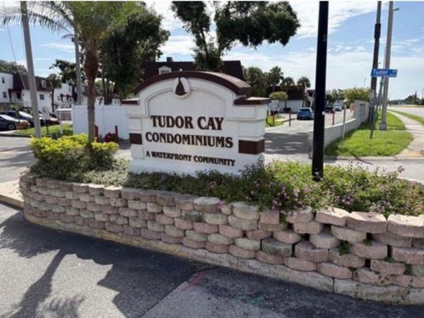 9209 TUDOR DRIVE , Unit C103, TAMPA, FL 33615