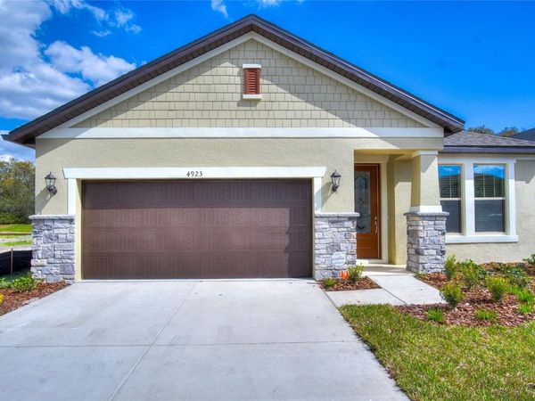 4923 ROLLING GREEN DRIVE, WESLEY CHAPEL, FL 33543