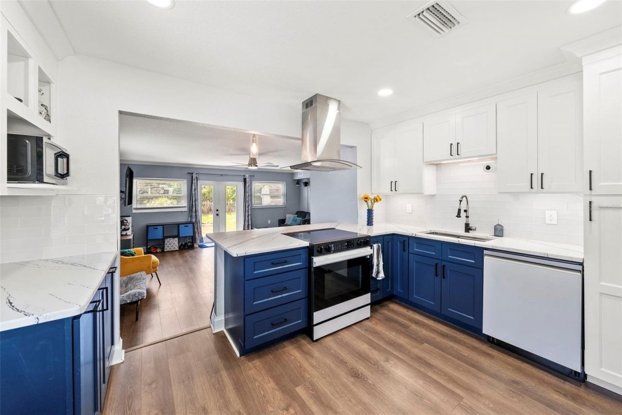 824 61st Avenue Ne, Saint Petersburg, FL 33703 Photo