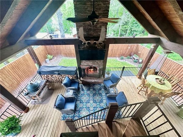 610 E 2nd Street, Blue Ridge, GA 30513