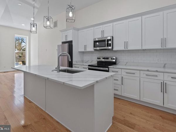 505 N CARROLLTON AVENUE, BALTIMORE, MD 21223