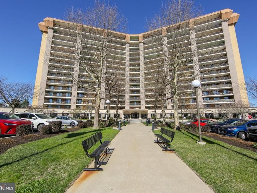 20724 Valley Forge Circle , Unit 724, King of Prussia, PA 19406 Main Photo