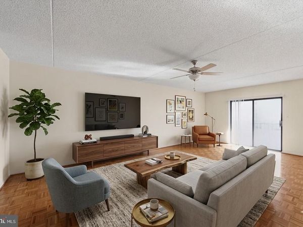 20724 VALLEY FORGE CIRCLE, Unit 724, KING OF PRUSSIA, PA 19406