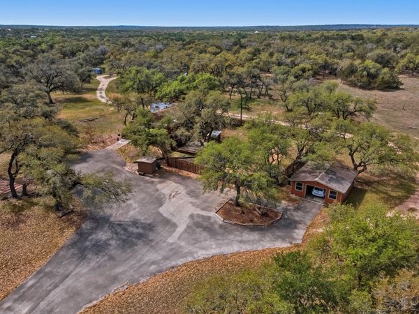 600 Misti LN, Driftwood, TX 78619