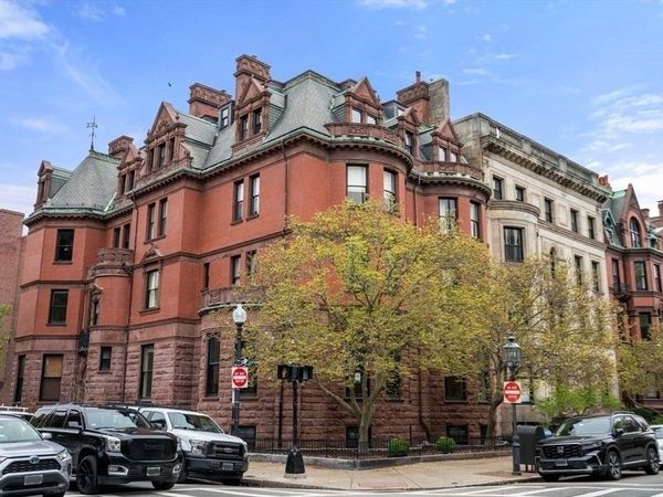 17 Gloucester St, Unit 5, Boston, MA 02115