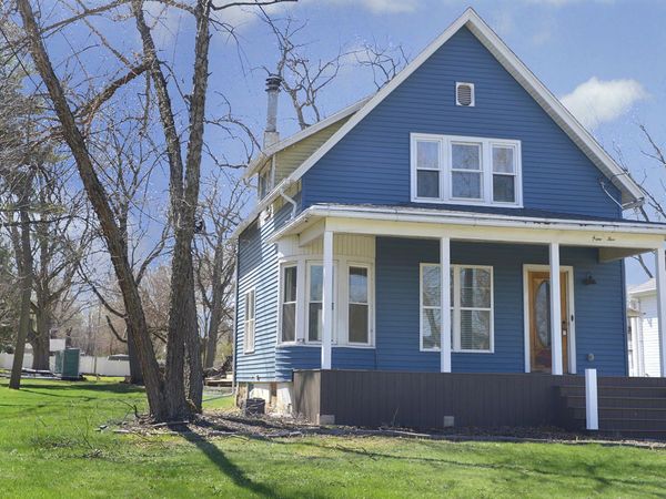 905 E Center Street, Ottawa, IL 61350