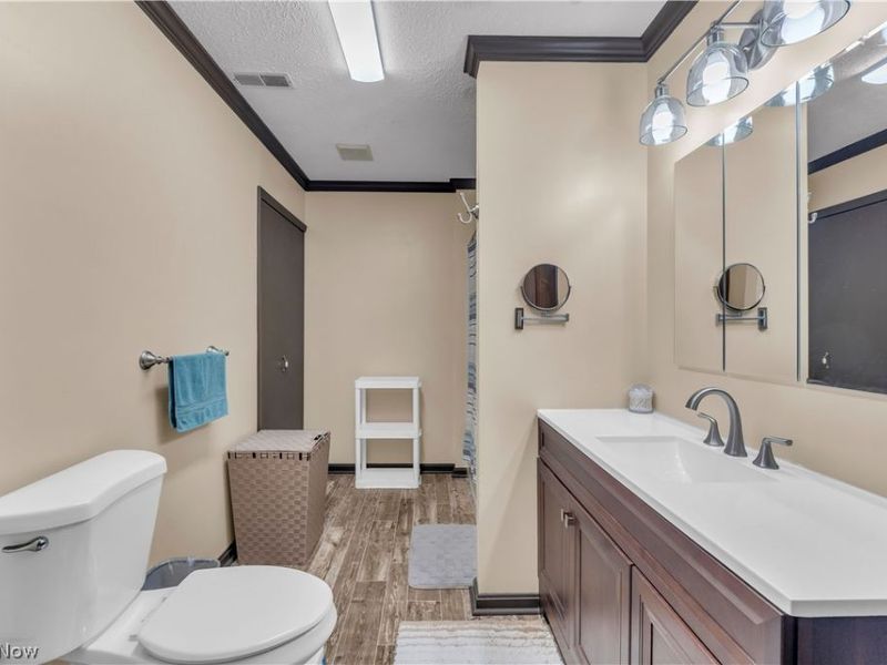 15064 W River Road, Columbia Station, OH 44028 Photo 13