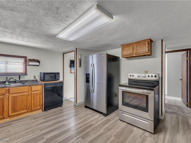 15064 W River Road, Columbia Station, OH 44028 Photo 21