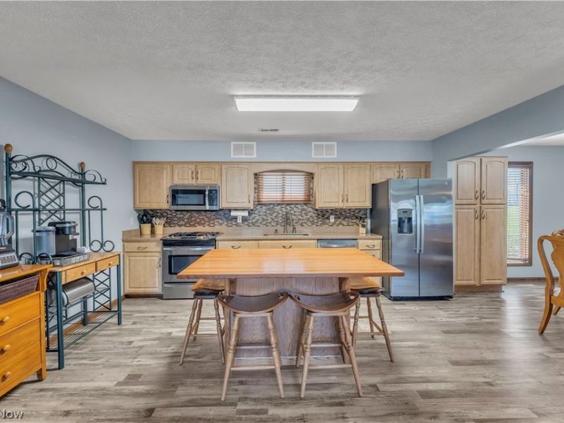 15064 W River Road, Columbia Station, OH 44028 Photo 3