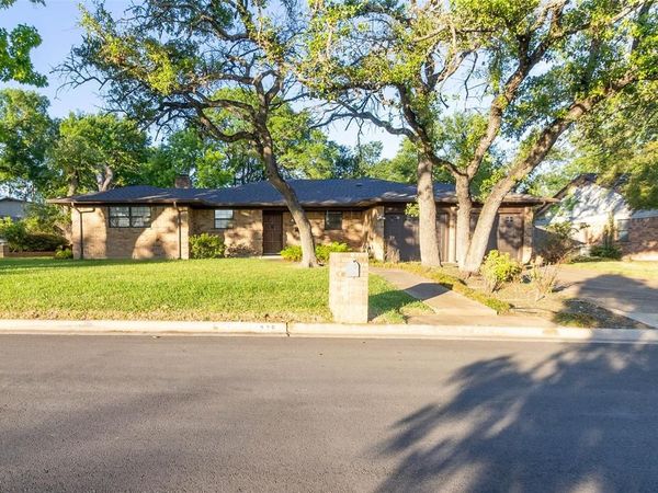 3065 Summit Drive, Belton, TX 76513