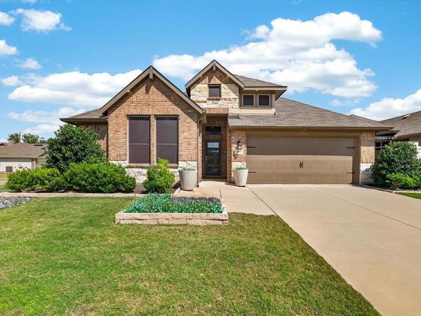 1001 Pecos Street, Aubrey, TX 76227