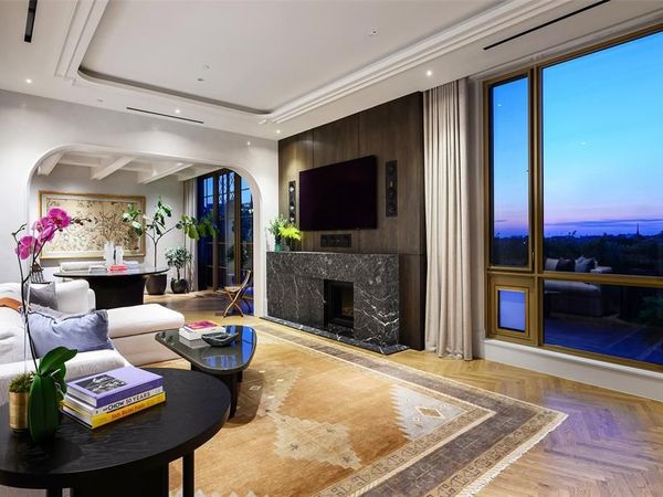 4205 Buena Vista Street, Unit 302, Dallas, TX 75205