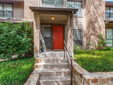 9910 Royal Lane, Unit 903, Dallas, TX 75231