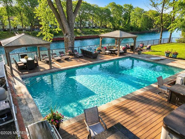 815 Hastings Lane, Point Pleasant, NJ 08742