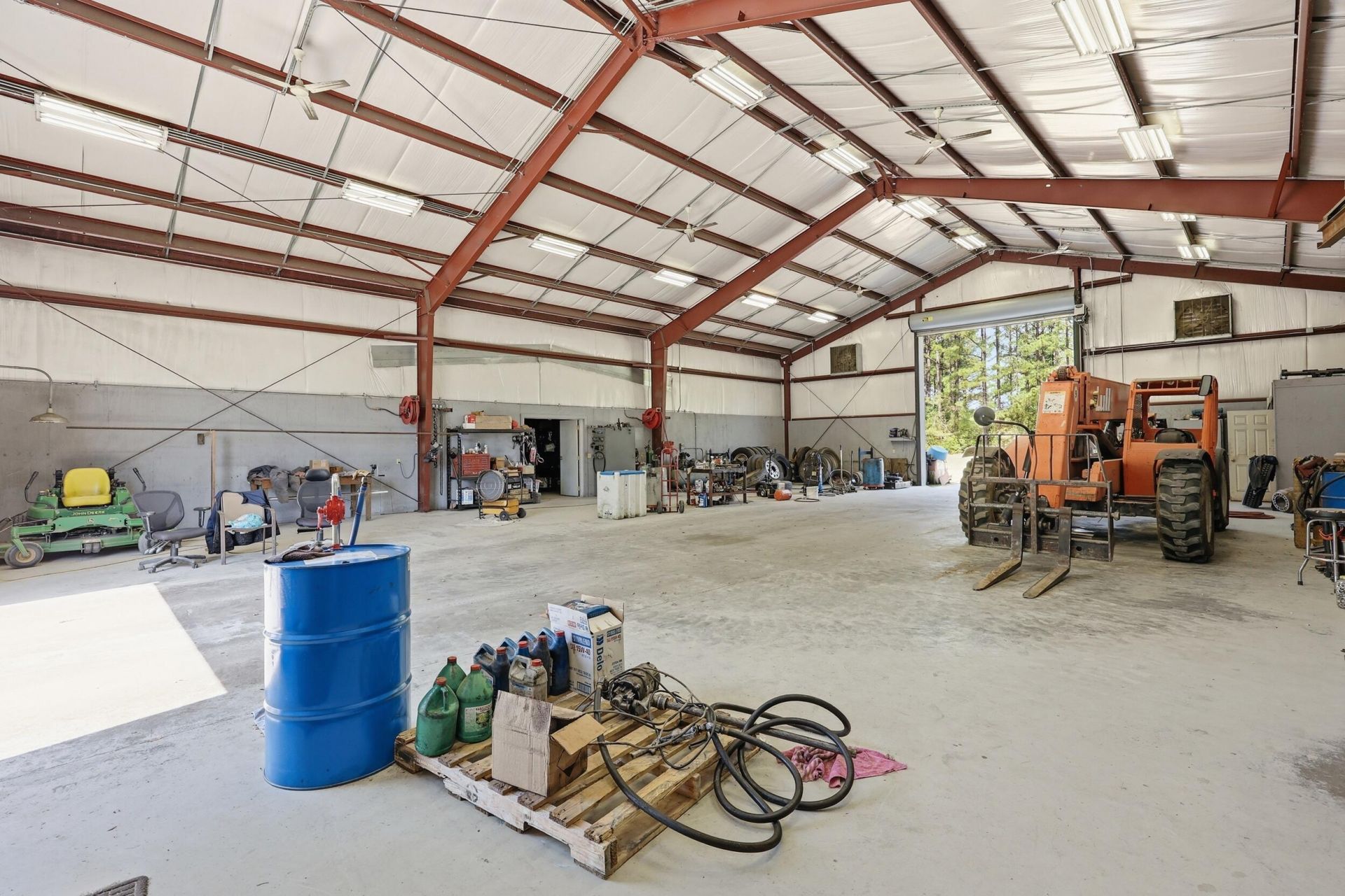 558 Ruffin Road Photo 22