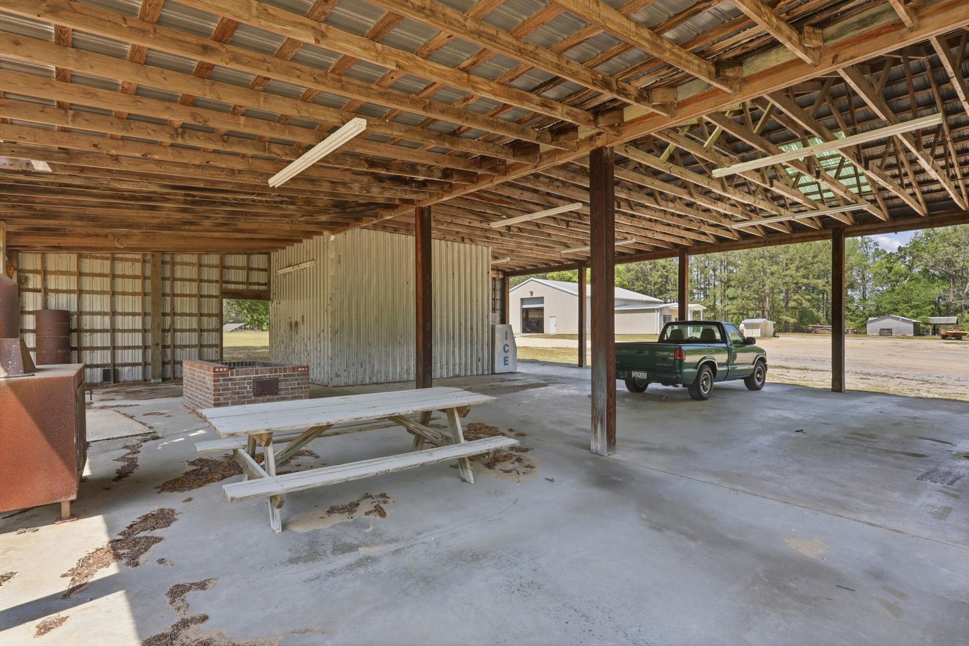 558 Ruffin Road Photo 27