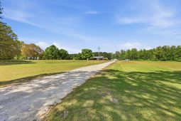 558 Ruffin Road photo 4