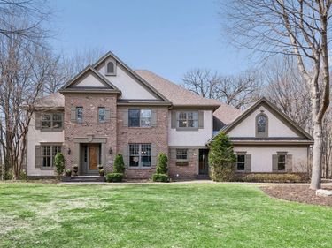 8662 Great Waters Alcove, Eden Prairie, MN 55347