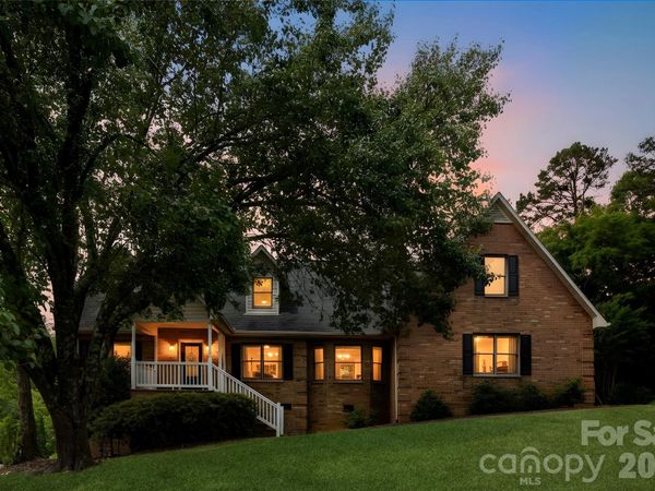 813 Rothmoor Drive, Concord, NC 28025