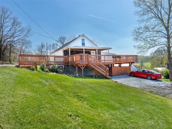 134 Francis Road, Perryopolis, PA 15473
