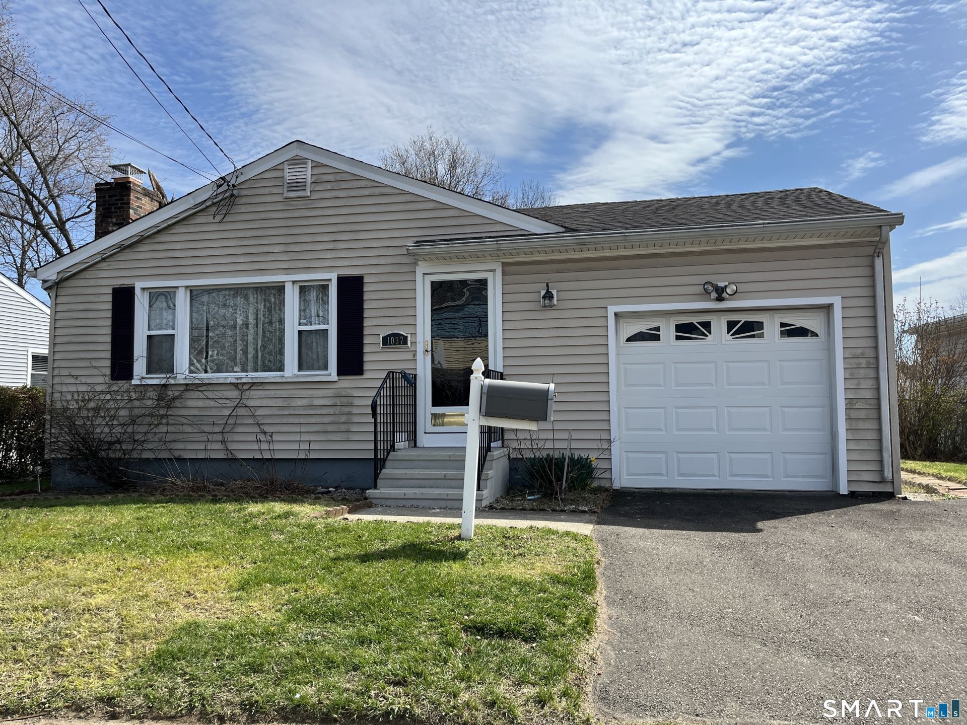 1037 South, Stratford, CT 06615 Main Photo