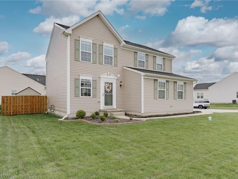 519 N Ashwood Lane, Painesville, OH 44077 Photo 2