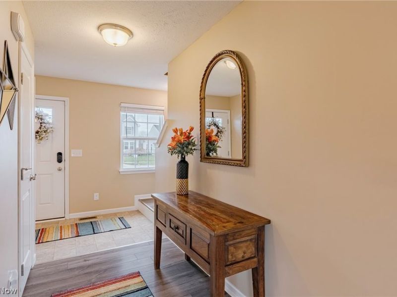 519 N Ashwood Lane, Painesville, OH 44077 Photo 3