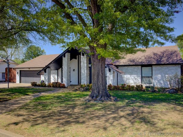 2527 W 68th Place S, Tulsa, OK 74132