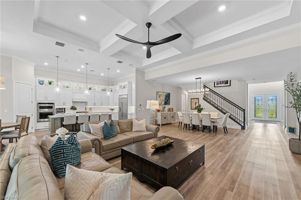 9607 Everglades Dr, Naples, FL 34120 Photo