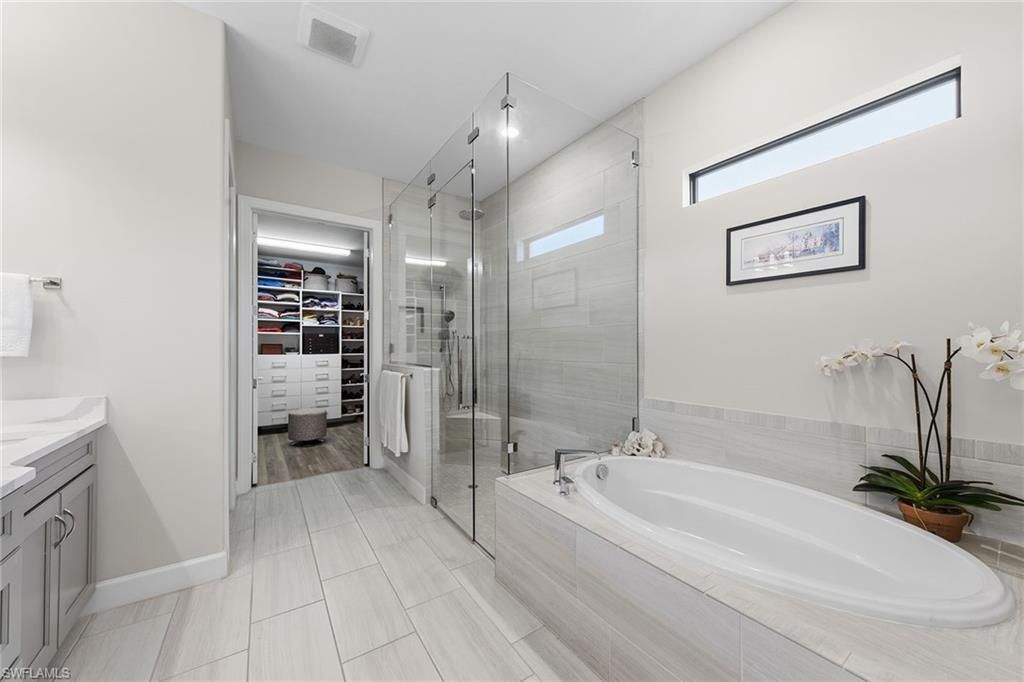 9607 Everglades Dr, Naples, FL 34120 Photo
