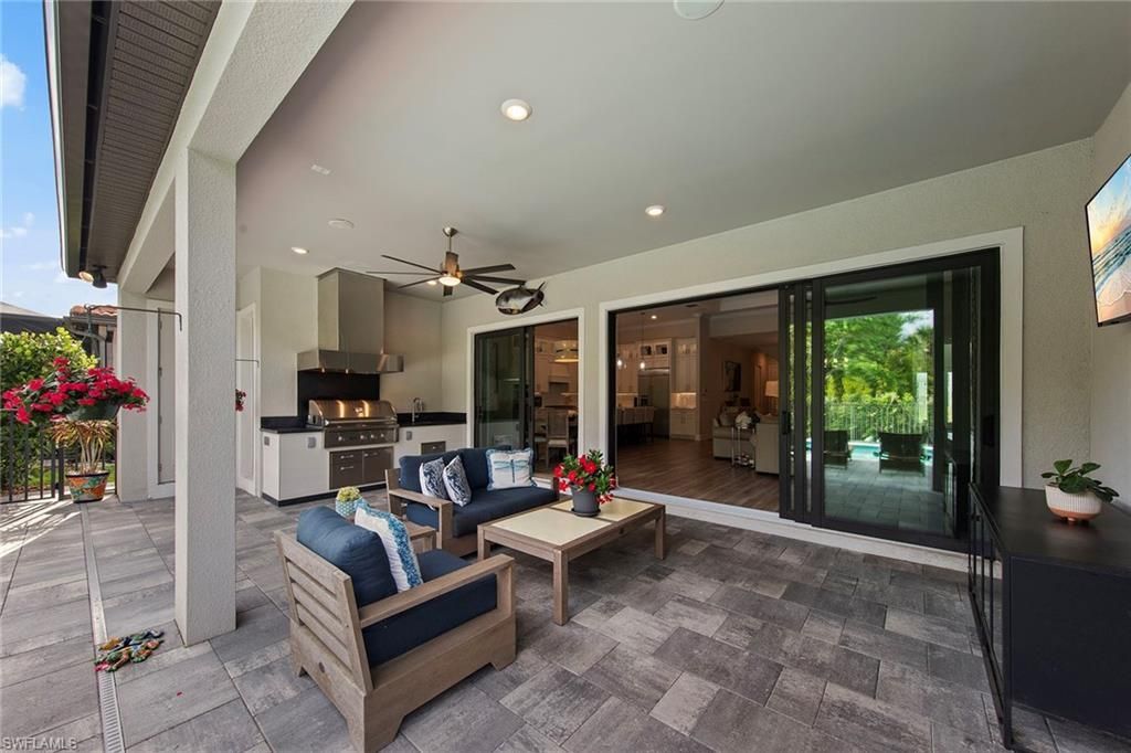 9607 Everglades Dr, Naples, FL 34120 Photo