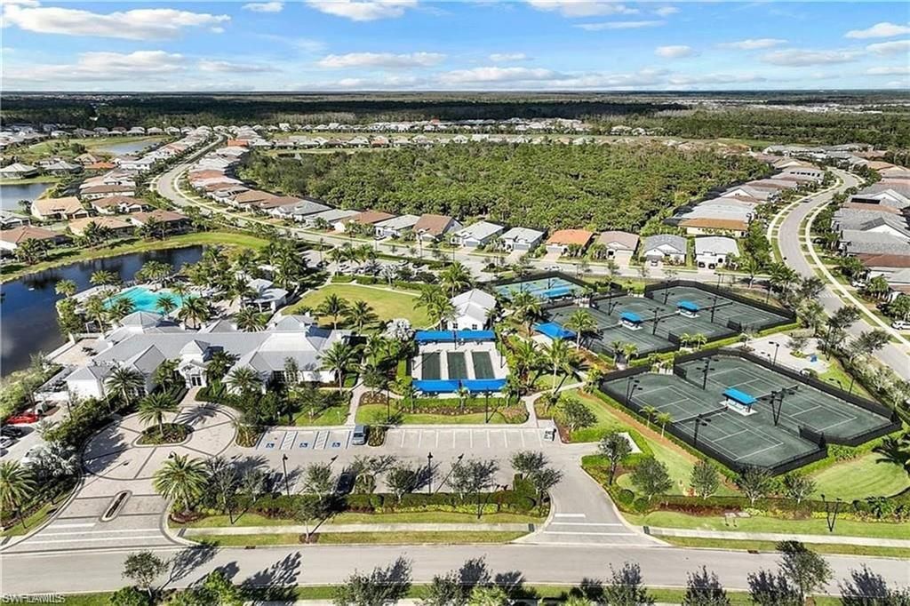 9607 Everglades Dr, Naples, FL 34120 Photo