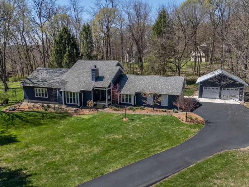 39 Victoria Drive, Granville, OH 43023 Photo 1