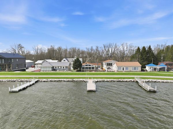 13482 W Bank Drive NE, Millersport, OH 43046