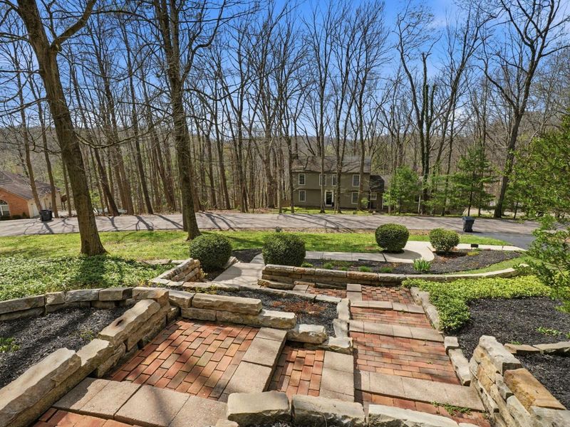 328 Pinetree Drive NE, Granville, OH 43023 Photo 8