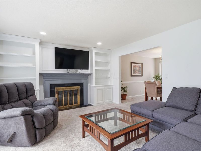 328 Pinetree Drive NE, Granville, OH 43023 Photo 8