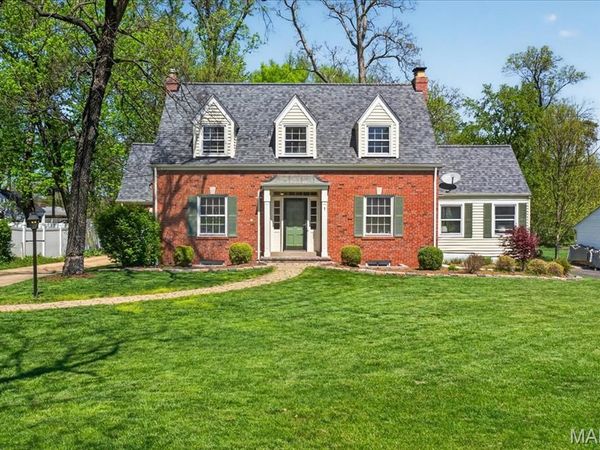 1 Forest Glen Lane, Kirkwood, MO 63122