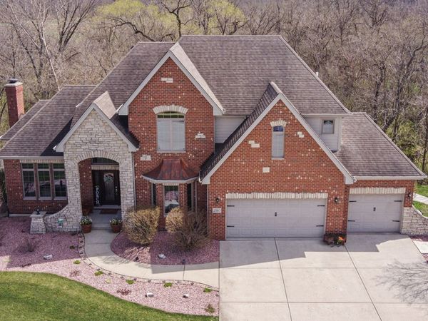 21163 S Wooded Cove Drive, Elwood, IL 60421
