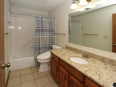 3001 S 51st Street, Unit 3305, Lincoln, NE 68506