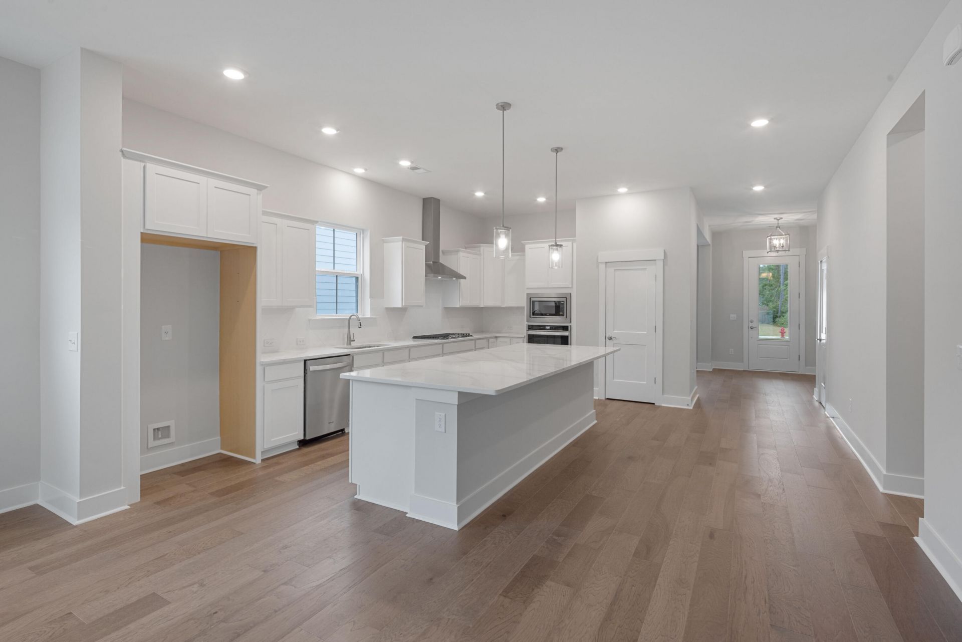 188 Clearpath Drive Photo 8