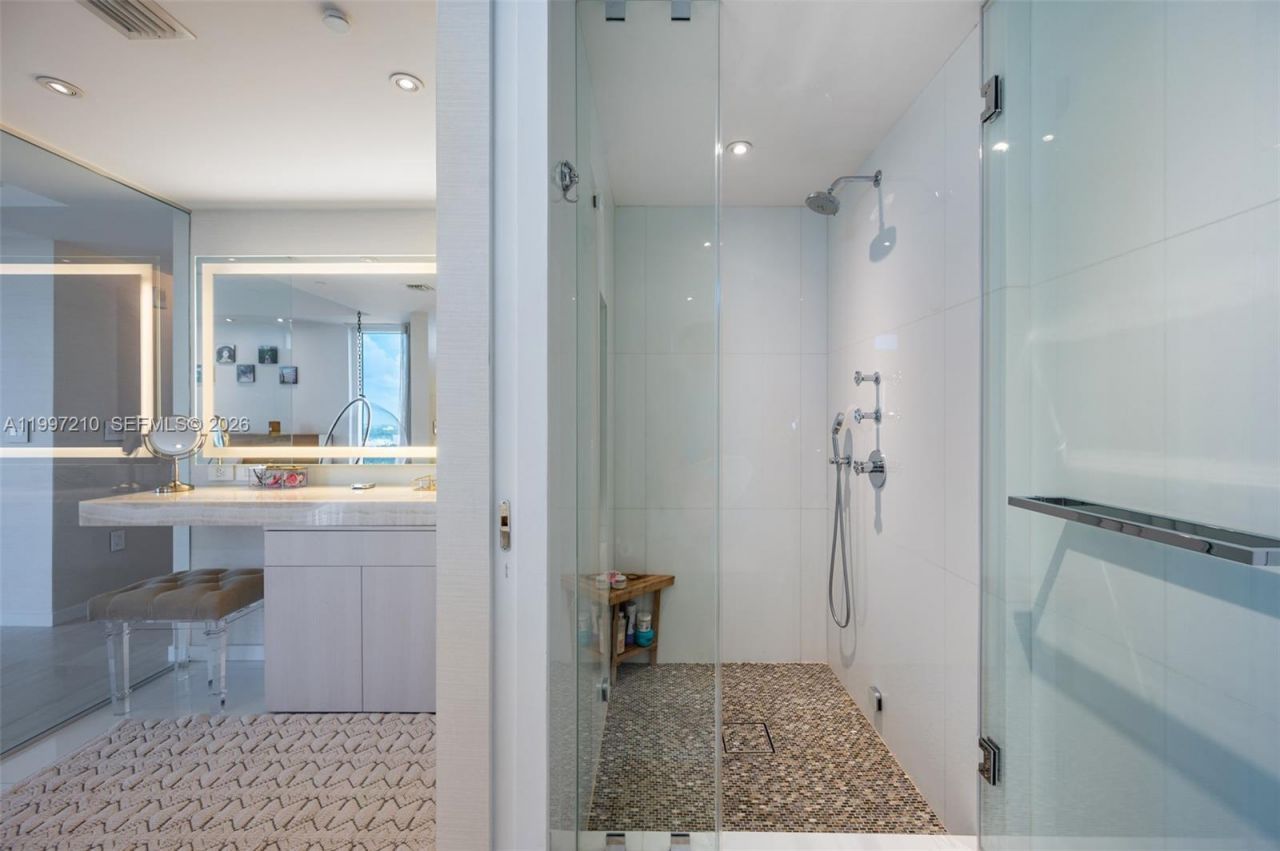 600 NE 27th St, Unit 3201, Miami, FL 33137 Photo