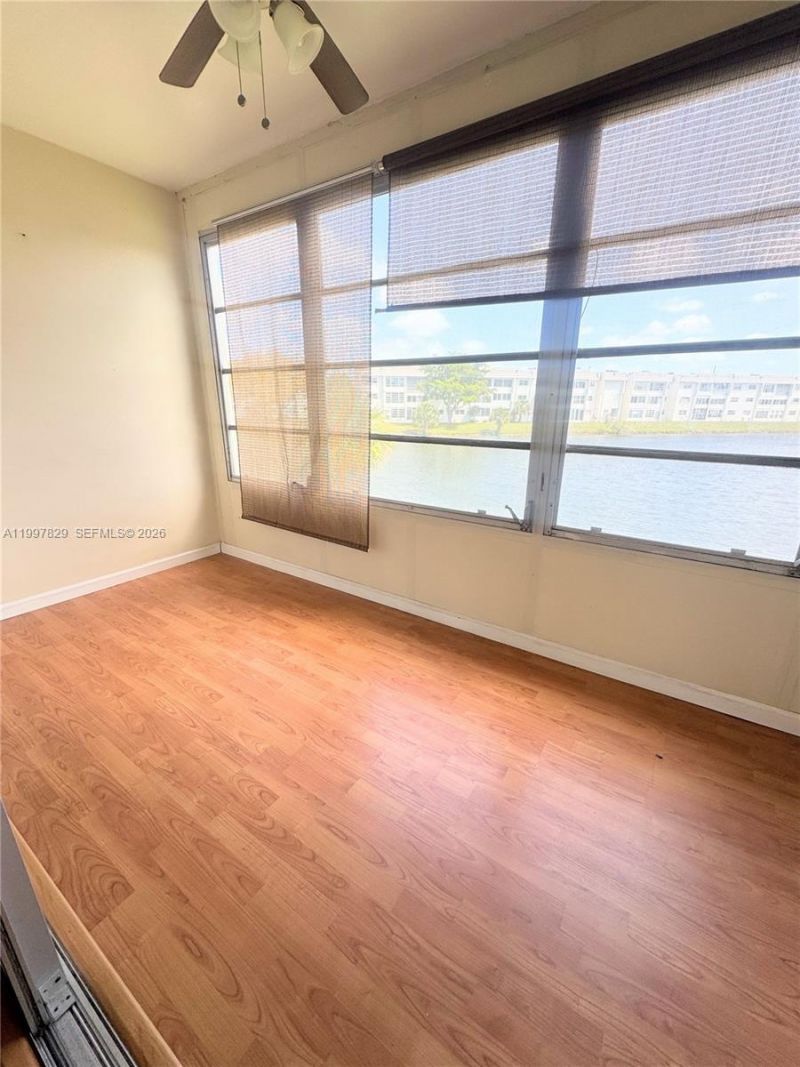 8200 Sunrise Lakes Blvd, Unit 207, Sunrise, FL 33322 Photo