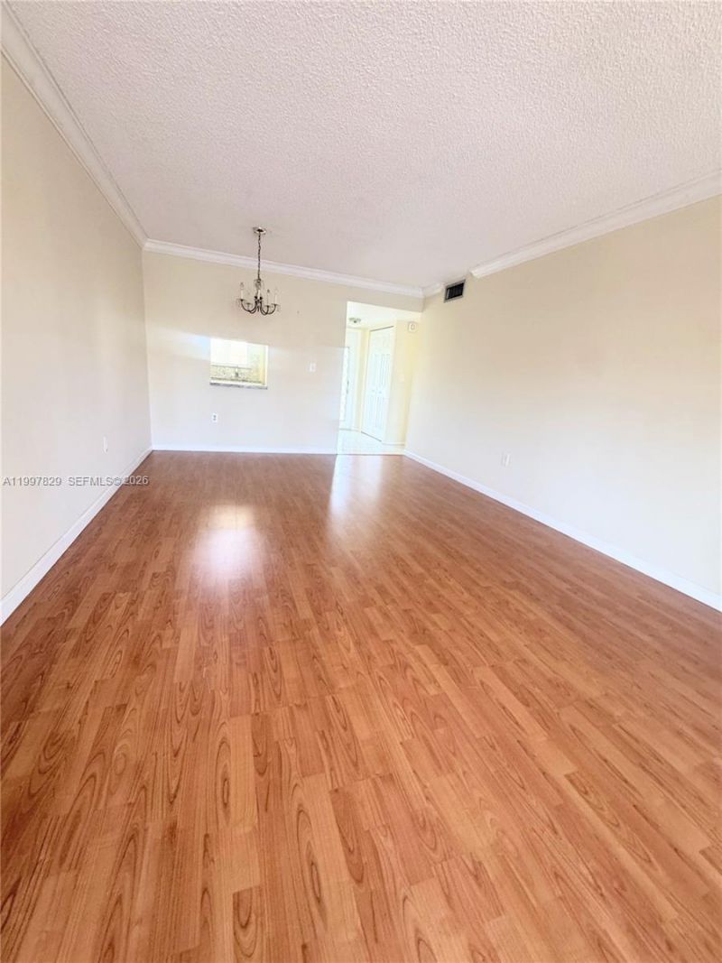 8200 Sunrise Lakes Blvd, Unit 207, Sunrise, FL 33322 Photo