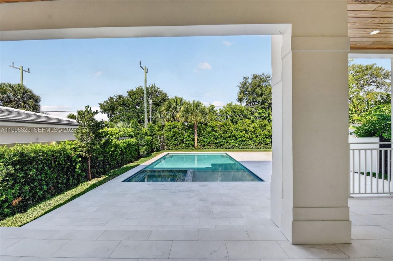 1017 S Palmway, Lake Worth, FL 33460 Photo