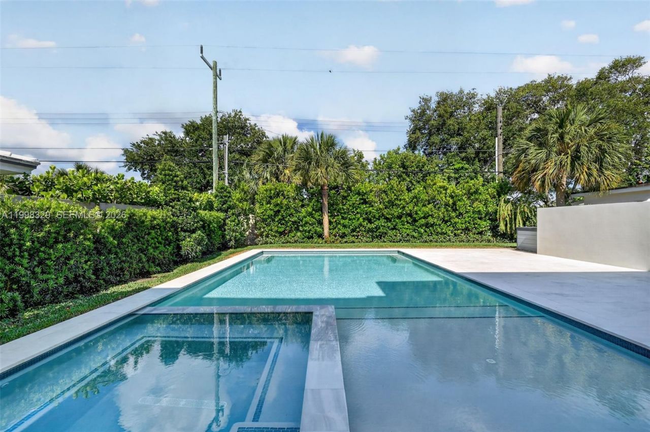 1017 S Palmway, Lake Worth, FL 33460 Photo